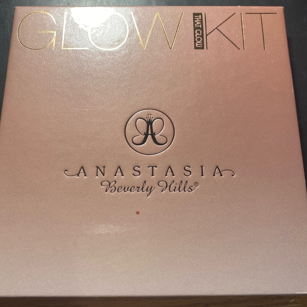 Anastasia Beverly Hills That Glow Kit
